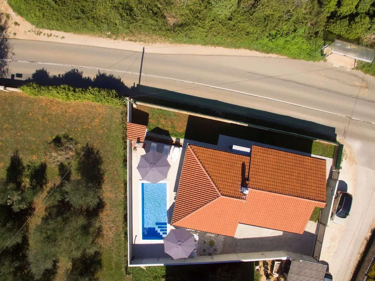 Charming Villa Sissano With Private Pool Near Pula Шишан 0*,