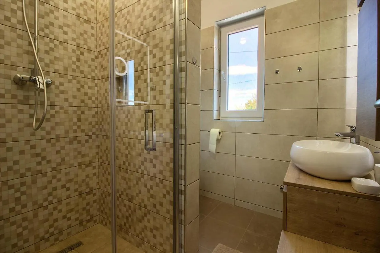 Charming Villa Sissano With Private Pool Near Pula Шишан Хорватия