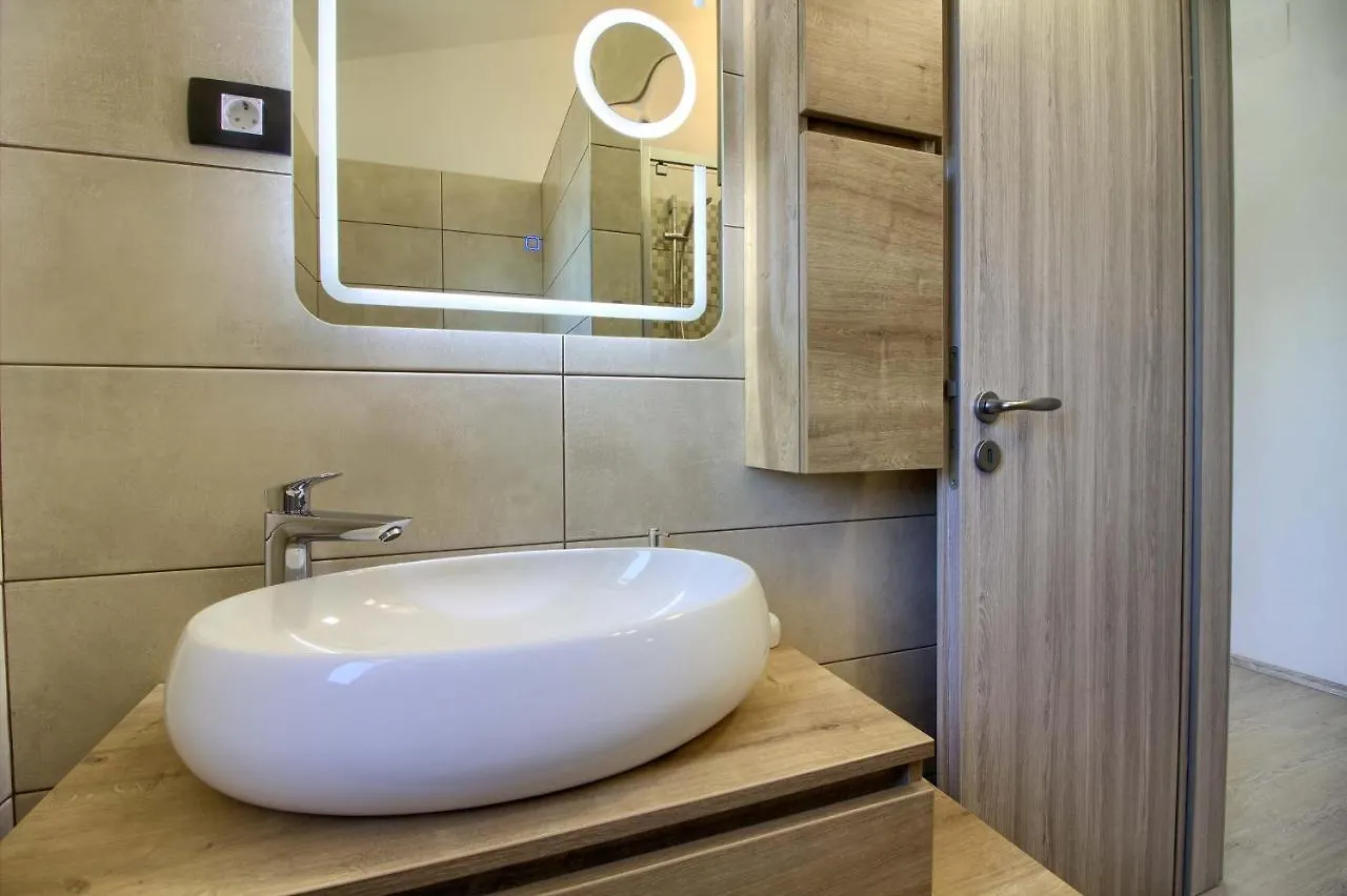 Charming Villa Sissano With Private Pool Near Pula Шишан